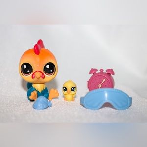 Littlest Pet Shop (Rick Chickencluck 1-126 and Sunny Chickencluck 1-127)